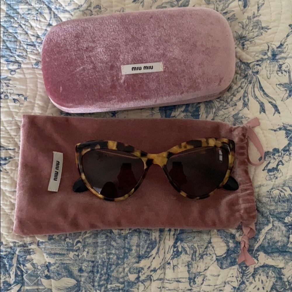 Miu Miu Tortoise Shell Authentic Sunglasses - Picture 5 of 14
